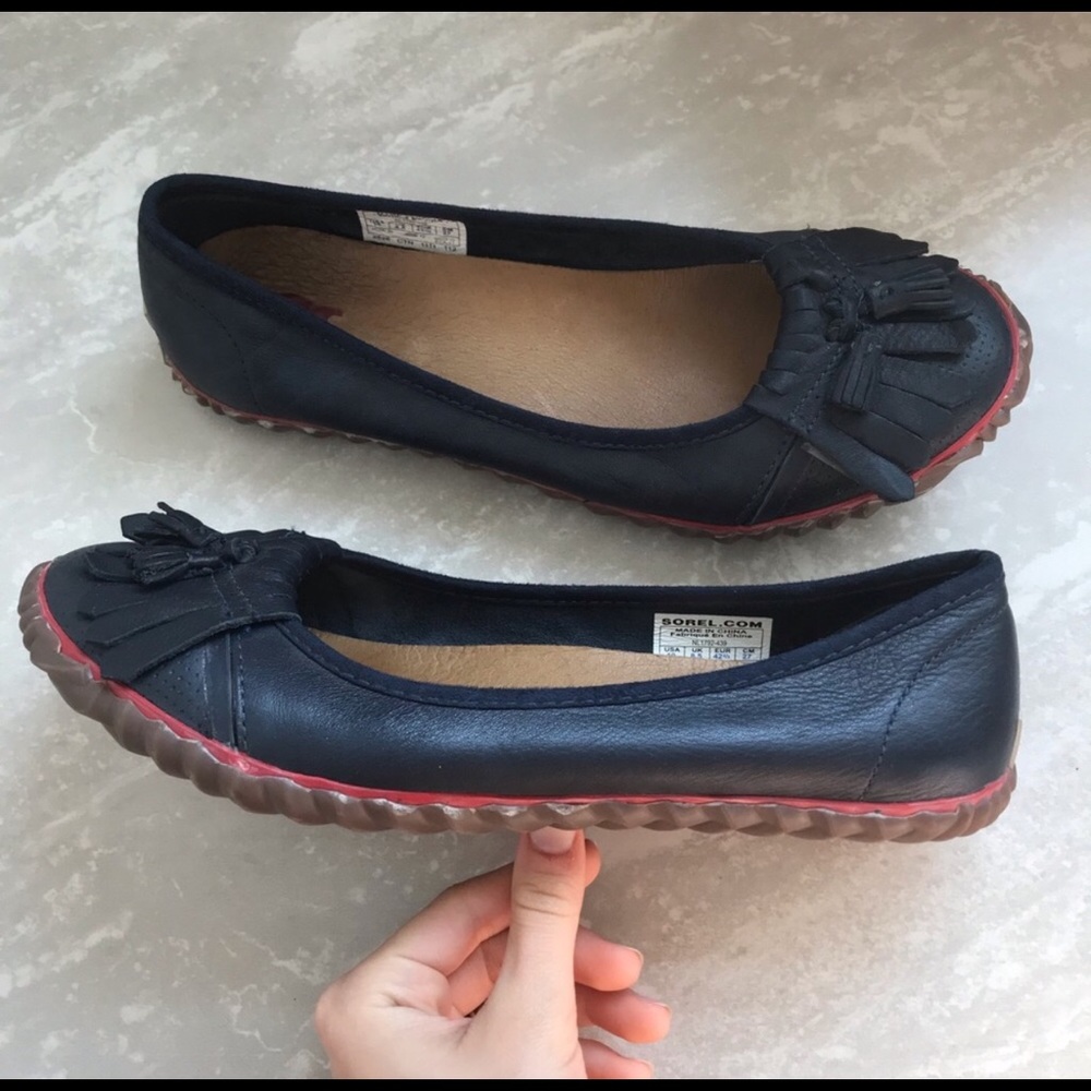Sorel Tee Off Tasel flats